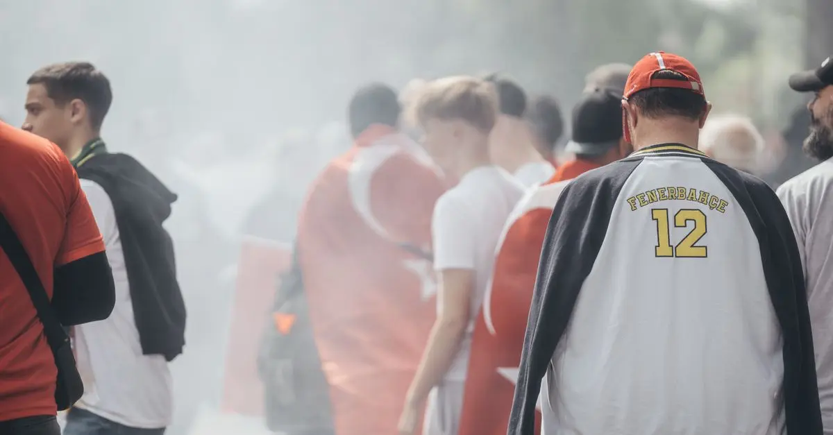 10 Tips for Creating a Thriving Football Fan Zone