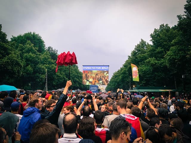 Comment Choisir le Meilleur Équipement pour votre Fan Zone